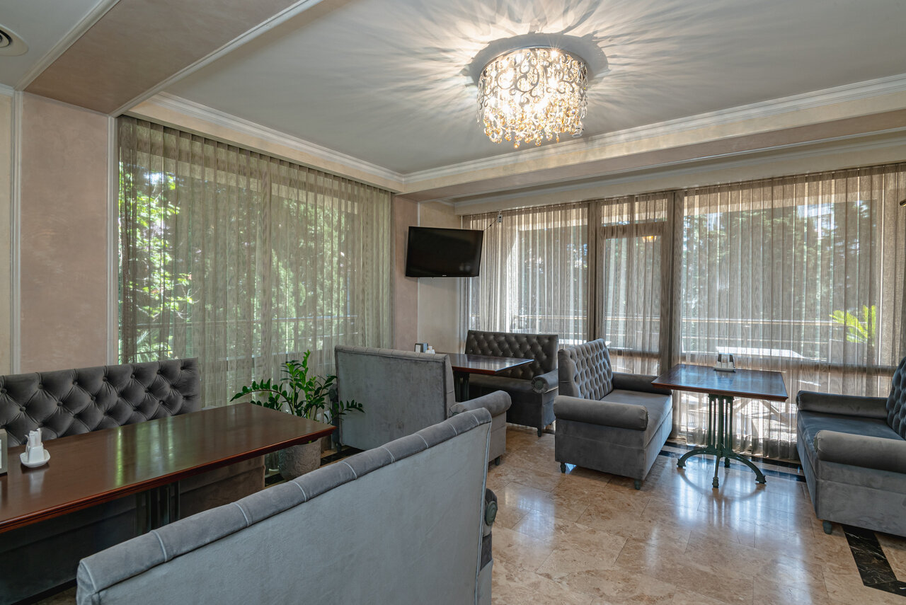 Гостиница Бульвар Ялта-69