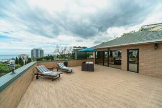 Гостиница Бульвар Ялта 4-местные 2-комнатные апартаменты люкс-13