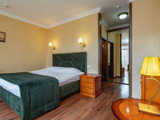 Гостиница Бульвар Ялта Полулюкс с террасой-6