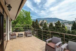 Гостиница Бульвар Ялта 3-местный 1-комнатный номер полулюкс-6