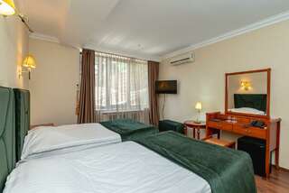 Гостиница Бульвар Ялта 2-местный номер стандарт-9